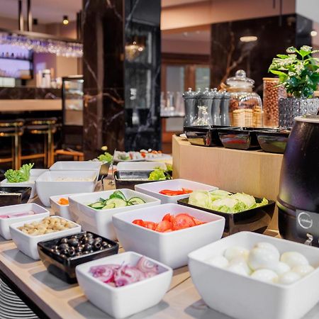 Hotel Cristal Park Tarnow Ngoại thất bức ảnh